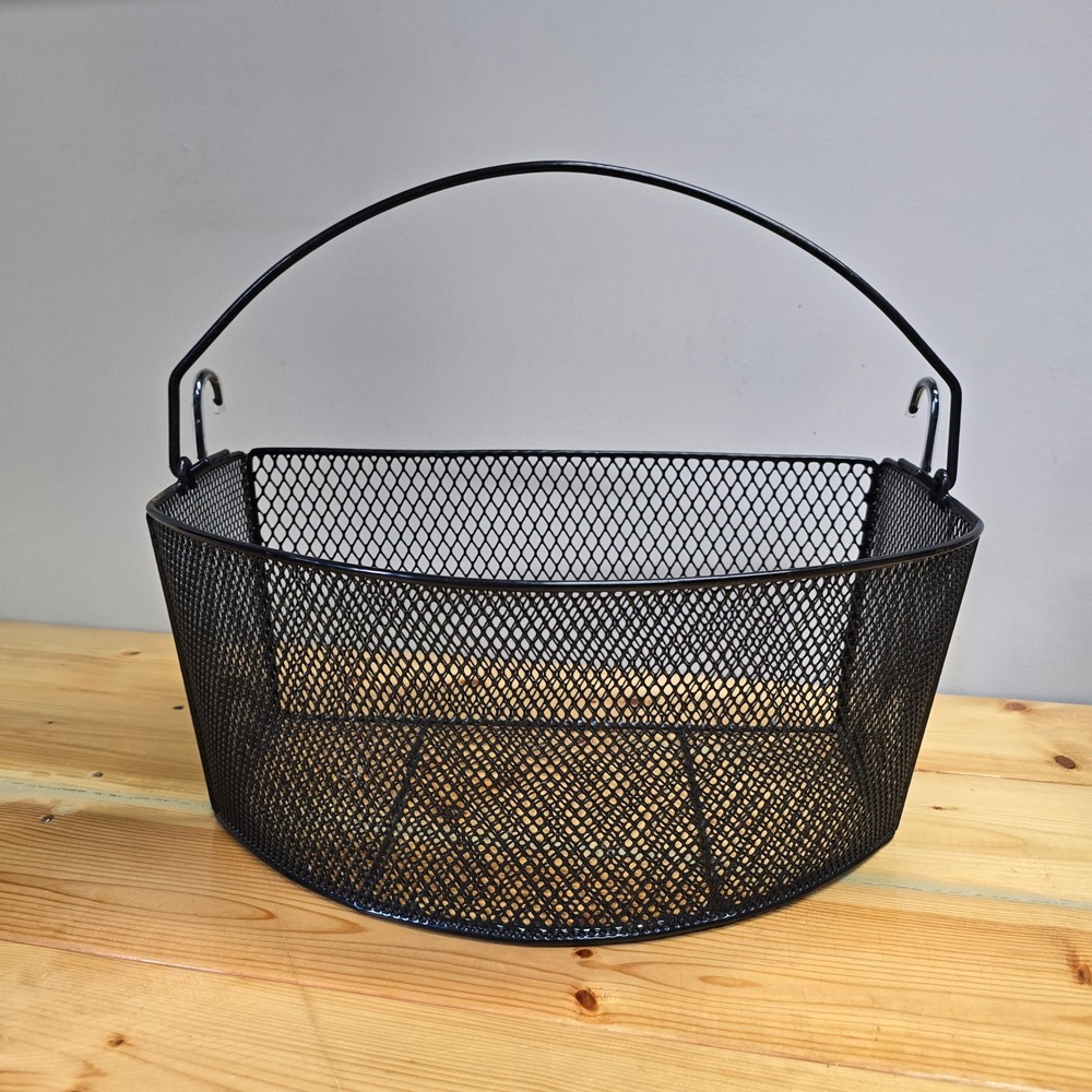 Human Care neXus Wire Mesh Basket 4510 Black